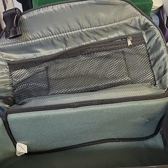 Nikon Gray & Black Camera Bag Multi Pocket Adj Strap Preloved - Picture 8 of 9